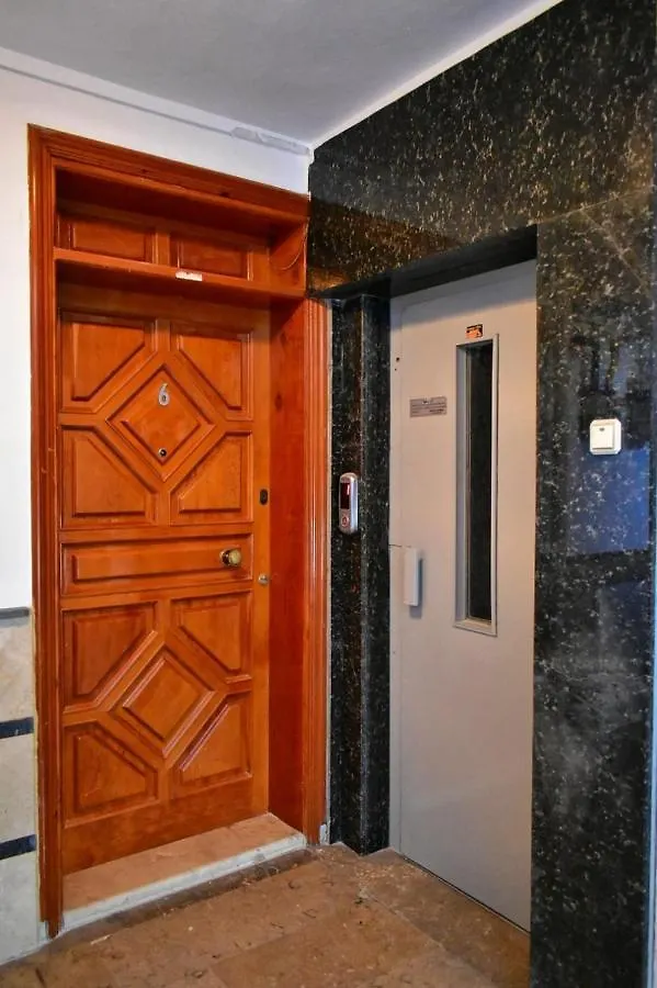 Apartment Near Isiklar Street, Close To Kaleici Antalya