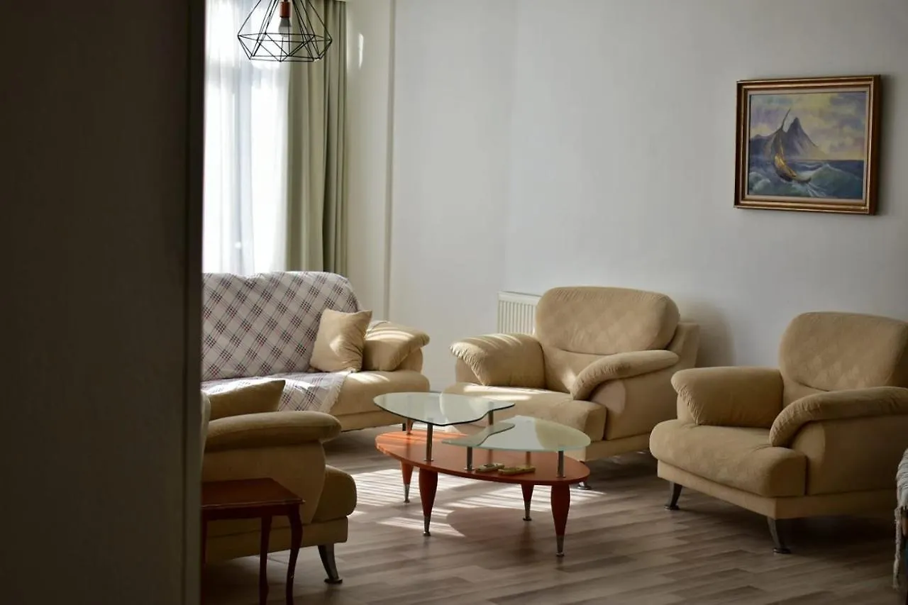 Apartment Near Isiklar Street, Close To Kaleici Antalya